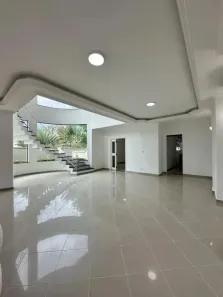Casa de Condomínio com 3 Quartos para alugar, 550m² no Ponta Negra, Manaus