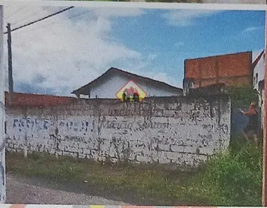 Casa com 2 Quartos à venda, 160m² no Vila Areao, Taubaté