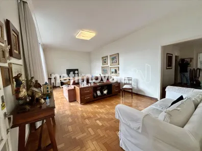 Casa com 5 Quartos para alugar, 206m² no São Pedro, Belo Horizonte