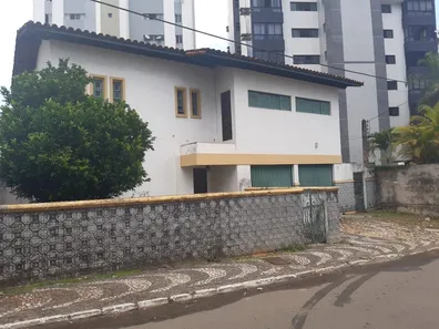 Casa com 4 Quartos para venda ou aluguel, 471m² no Jardim Apipema, Salvador