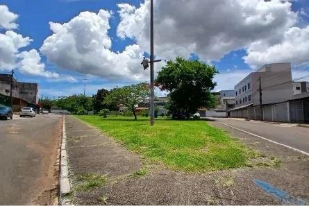Sobrado com 4 Quartos à venda, 250m² no Samambaia Norte, Brasília