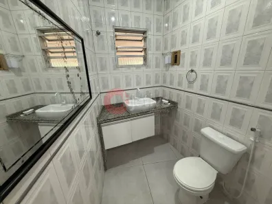 Casa com 2 Quartos para alugar, 80m² no Ogiva, Cabo Frio