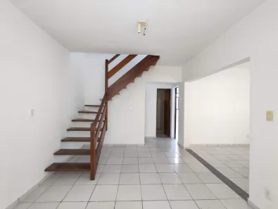 Casa com 2 Quartos à venda, 75m² no Brasil Industrial (Barreiro), Belo Horizonte