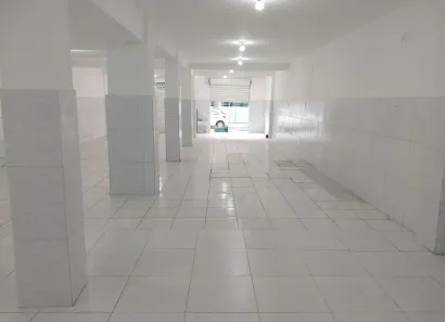 Ponto Comercial à venda, 132m² no Paripe, Salvador