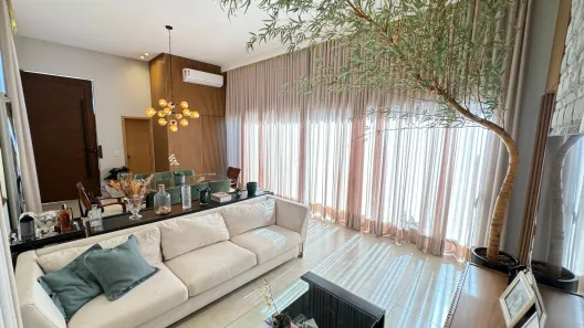 Casa de Condomínio com 3 Quartos à venda, 195m² no Loteamento Jardins Siena, Araguaína