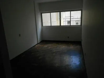Kitnet para alugar, 25m² no Centro Histórico, Porto Alegre