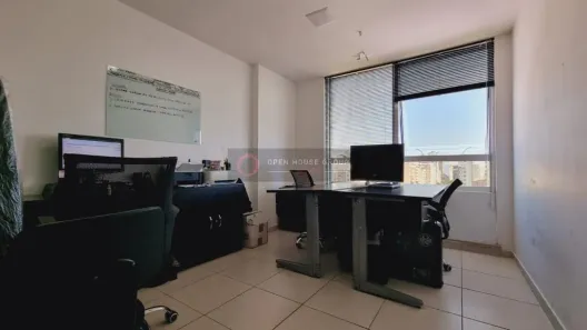 Sala Comercial com 1 Quarto à venda, 30m² no Santa Rosa, Niterói