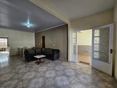 Casa com 3 Quartos à venda, 200m² no Arapoanga, Brasília