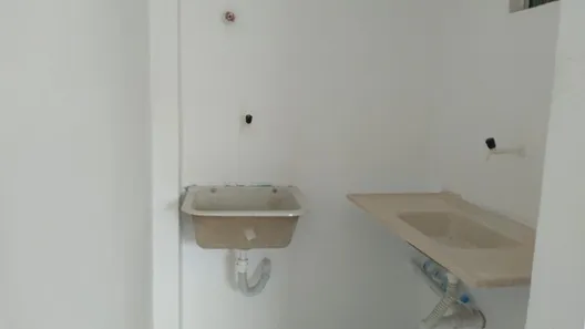 Kitnet com 1 Quarto para alugar, 10m² no Metrópole, Nova Iguaçu