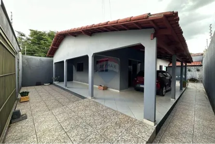 Casa com 2 Quartos à venda, 180m² no Setor Carajá, Araguaína