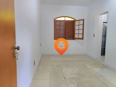 Imóvel Comercial com 2 Quartos para alugar, 70m² no Santa Tereza, Belo Horizonte
