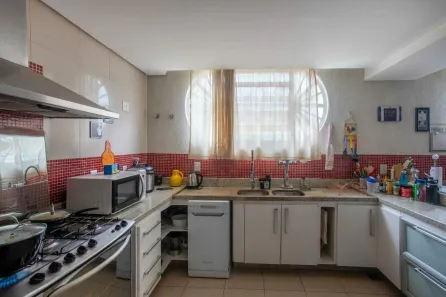 Casa com 7 Quartos à venda, 407m² no Asa Sul, Brasília