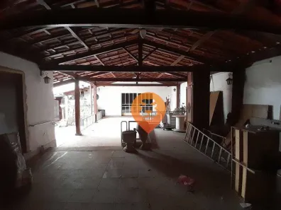 Ponto Comercial para alugar, 210m² no Santa Efigênia, Belo Horizonte