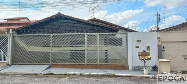 Casa com 3 Quartos para alugar, 204m² no Parque das Laranjeiras, Goiânia