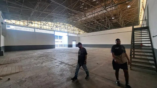 Galpão/Depósito/Armazém para alugar, 2500m² no Taquara, Rio de Janeiro
