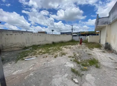 Galpão/Depósito/Armazém com 1 Quarto para alugar, 80m² no Cascalheira (Abrantes), Camaçari