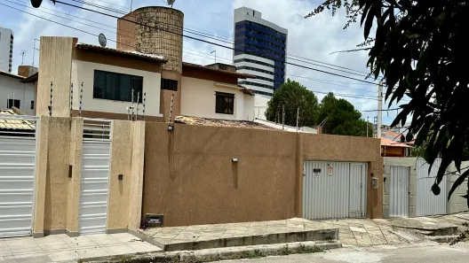 Sobrado com 3 Quartos à venda, 236m² no Capim Macio, Natal