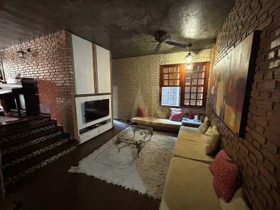 Casa com 6 Quartos à venda, 270m² no São José, Belo Horizonte