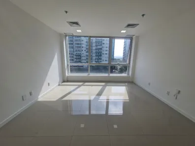 Sala Comercial para alugar, 26m² no Barra Olímpica, Rio de Janeiro