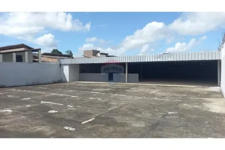 Galpão/Depósito/Armazém para alugar, 750m² no Candelária, Natal