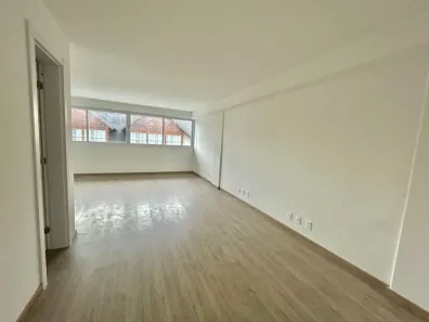 Sala Comercial à venda, 39m² no Centro, Gramado