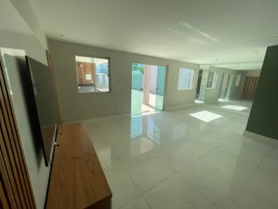 Casa de Condomínio com 4 Quartos para alugar, 220m² no Recreio dos Bandeirantes, Rio de Janeiro