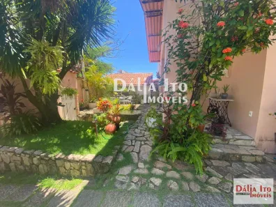 Casa com 3 Quartos à venda, 280m² no Pituba, Salvador