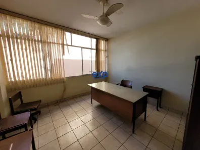 Sala Comercial à venda, 37m² no Santo Antônio, Recife