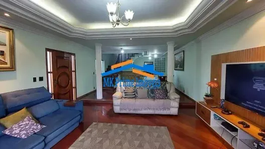 Sobrado com 4 Quartos à venda, 378m² no Vila Janete, Carapicuíba