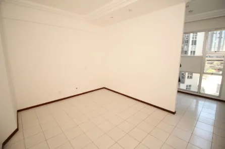 Sala Comercial à venda, 34m² no Lourdes, Belo Horizonte