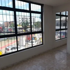 Sala Comercial para alugar, 200m² no Periperi, Salvador