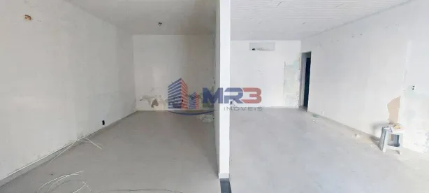 Galpão/Depósito/Armazém à venda, 369m² no Taquara, Rio de Janeiro
