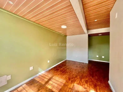 Casa com 2 Quartos para alugar, 100m² no Santo Antônio, Belo Horizonte
