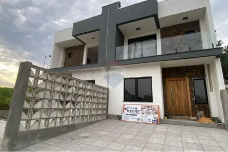 Sobrado com 3 Quartos à venda, 155m² no Centro, Nova Santa Rita