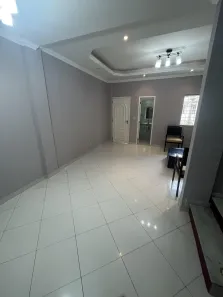 Sobrado com 3 Quartos para alugar, 200m² no São José Operário, Manaus
