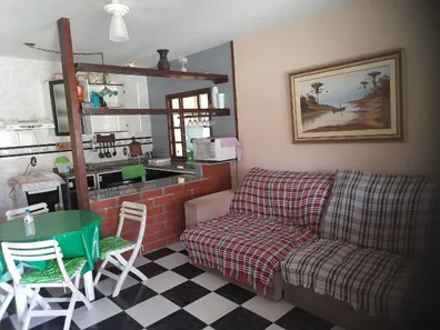 Casa de Condomínio com 2 Quartos para alugar, 70m² no Peró, Cabo Frio