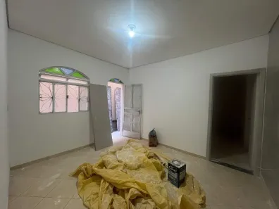 Casa com 2 Quartos para alugar, 60m² no Tirol (Barreiro), Belo Horizonte
