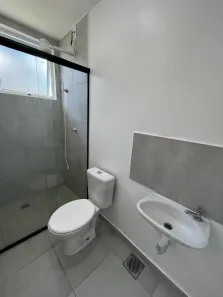 Casa de Condomínio com 3 Quartos para alugar, 56m² no Adrianópolis, Manaus