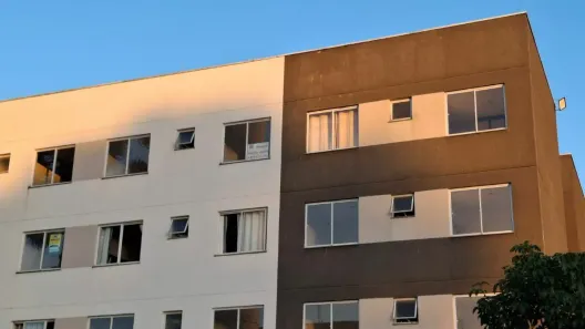 Apartamento com 2 Quartos para venda ou aluguel, 45m² no Jardim Itaqui, Campo Largo