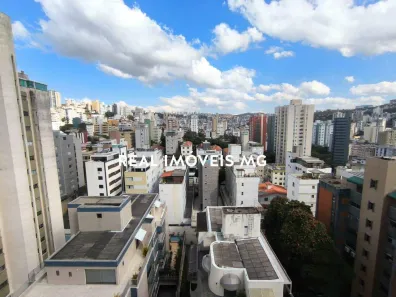 Cobertura com 2 Quartos para alugar, 120m² no Santo Antônio, Belo Horizonte
