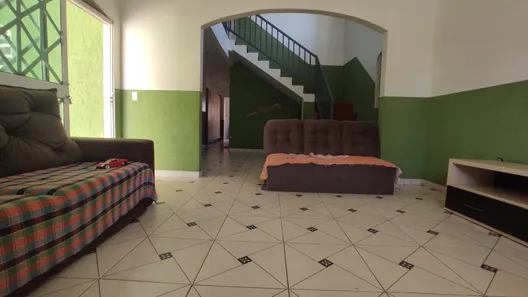 Sobrado com 5 Quartos à venda, 210m² no Ceilândia Sul, Brasília