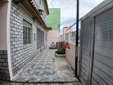 Casa com 2 Quartos para alugar, 84m² no Centro, Nova Iguaçu