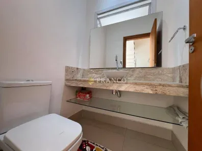 Casa de Condomínio com 3 Quartos à venda, 230m² no Castelo, Tremembé