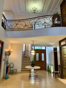Sobrado com 4 Quartos para venda ou aluguel, 250m² no Centro, Porto Seguro