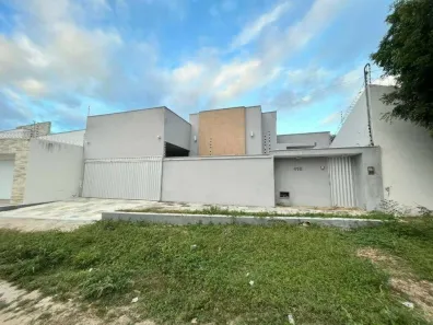 Casa com 3 Quartos à venda, 189m² no Alto do Açude, Pau dos Ferros