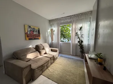 Apartamento com 2 Quartos para alugar, 90m² no Leme, Rio de Janeiro