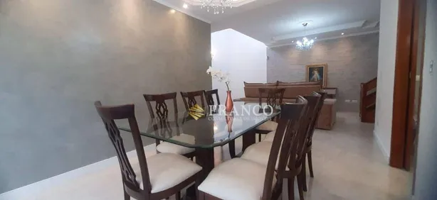 Sobrado com 4 Quartos à venda, 200m² no Jardim Califórnia, Taubaté