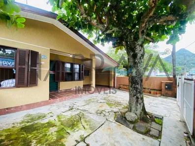 Casa com 3 Quartos à venda, 300m² no Centro, Matinhos