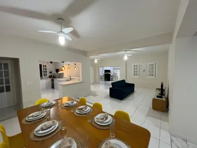 Casa com 4 Quartos para alugar, 190m² no Balneário Praia do Pernambuco, Guarujá