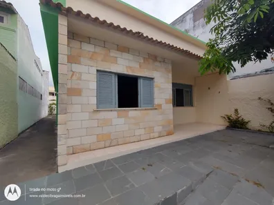 Casa com 2 Quartos para alugar, 80m² no Centro, Arraial do Cabo